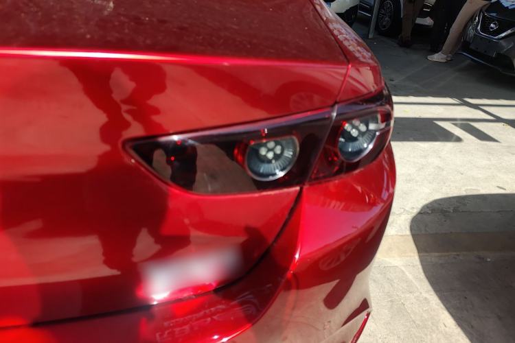 Used Mazda 3 Axela 2020 1.5L Automatic Zhiyue Sunroof Version Exterior 3