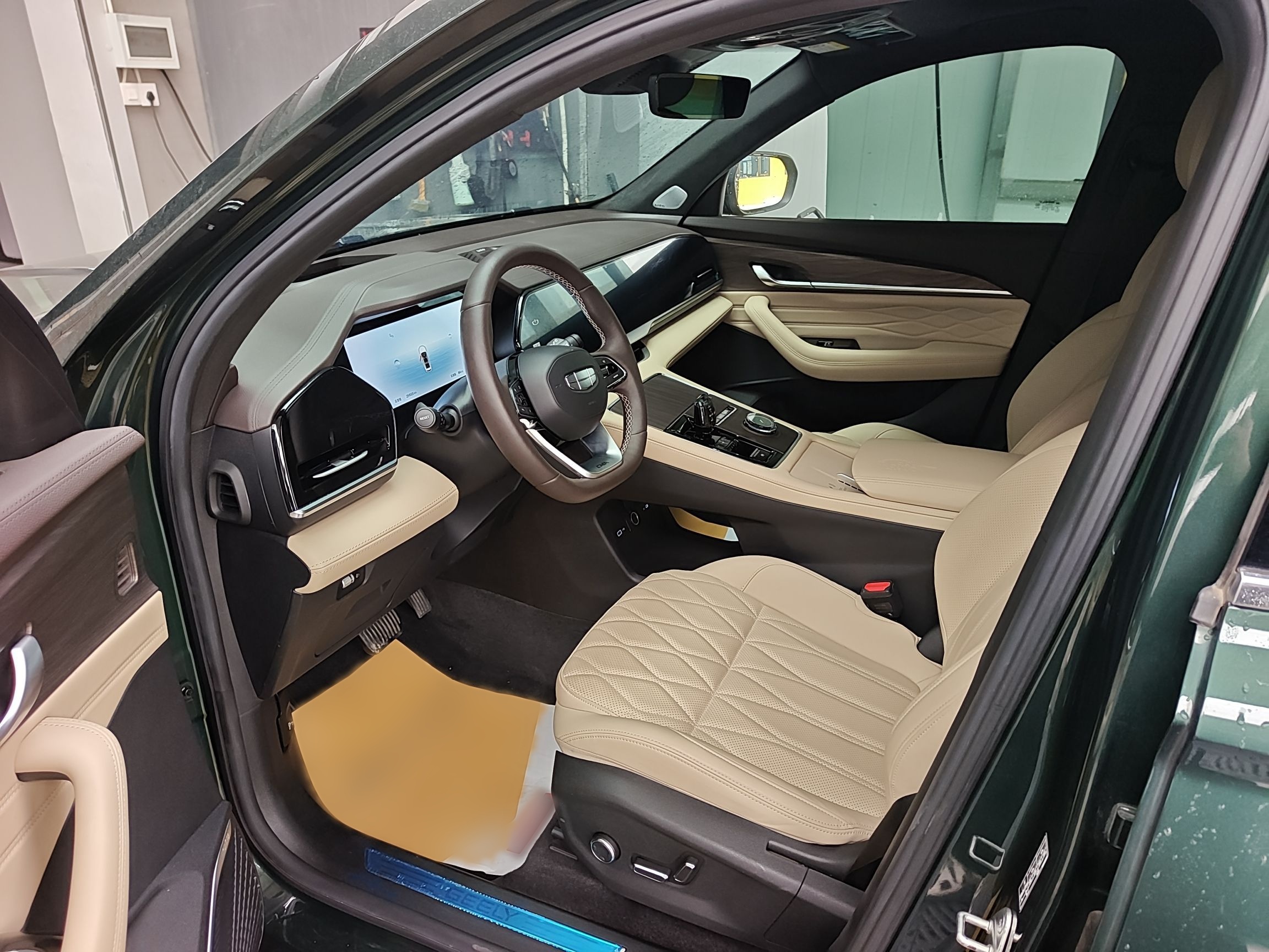 Geely Auto Monjaro L 2025 Dongfang Yao 2.0TD Automatic Lanxing Edition — снимка 18