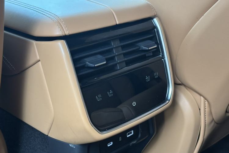 Used Lynk & Co 09 EM-P 2024 2.0TD EM-P Four-Wheel Drive HALO Six-Seater