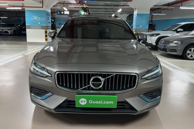 Used Volvo S60 2021 T4 Zhiyi Luxury Edition