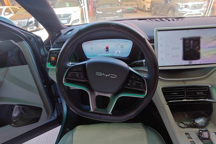 Used BYD Song PLUS New Energy 2023 Champion Edition EV 520KM Flagship Model