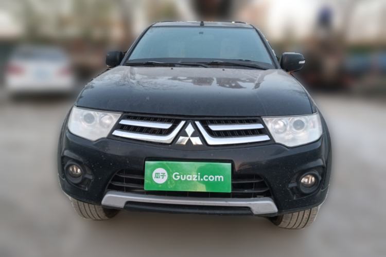 Used Mitsubishi Pajero Sport 2013 3.0L Automatic Two-Wheel Drive Luxury Edition Front