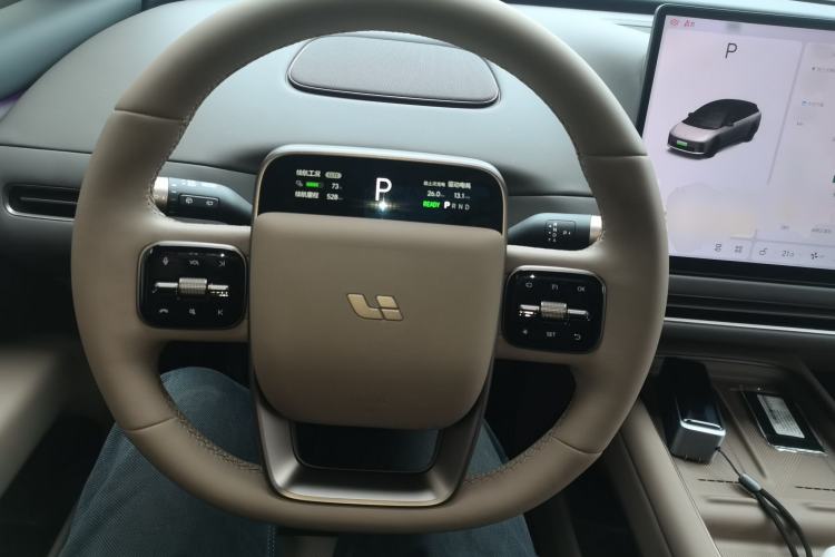 Used Li Auto Li Auto i6 2025 Model Two-Wheel-Drive Standard Type
