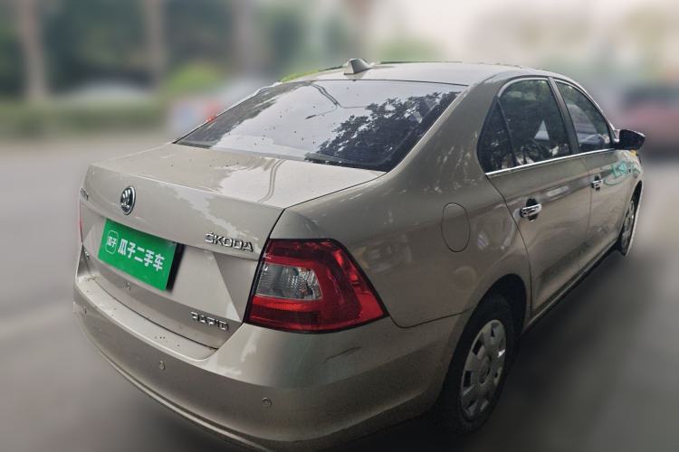 Used Skoda Rapid 2016 1.6L Manual Front-Wheel-Drive Version Rear Right 45 Deg