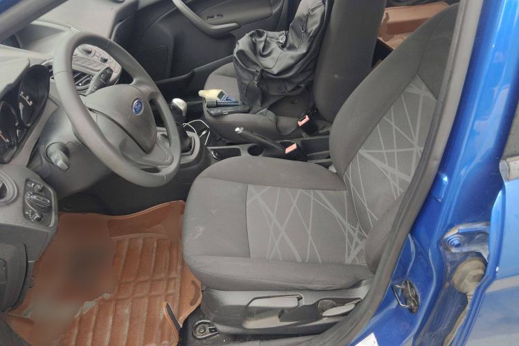 Used Ford Fiesta 2013 Sedan 1.5L Manual Fashion Edition
