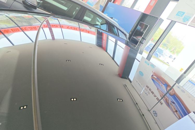 Used Volkswagen ID.7 VIZZION 2024 AIR model Roof