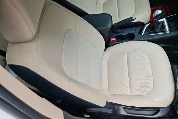 Used Changan Alsvin V7 2015 1.6L Manual Enjoyment Model China V Standard
