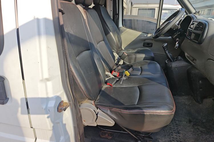 Used JMC Transit 2017 2.8T Commercial Version Short Wheelbase Mid-Roof 6/7/8-Seater JX493