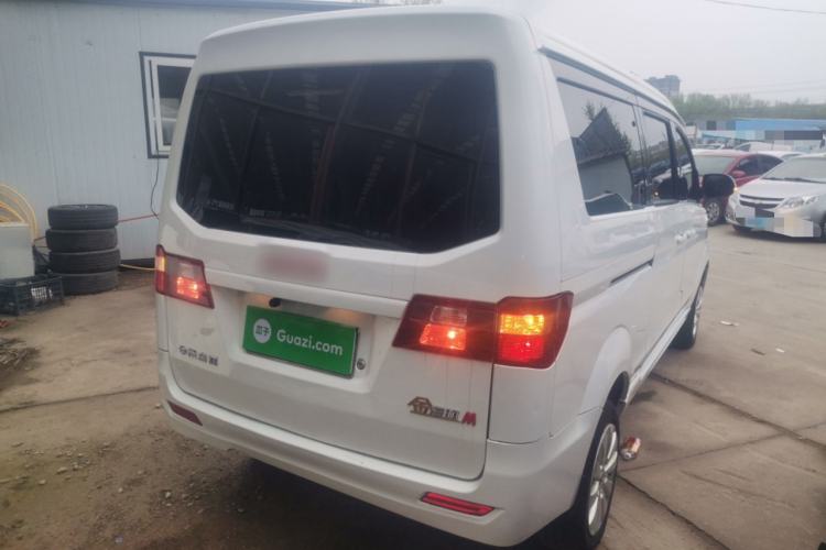 Used Jinbei Gold Hiace M Classic 2022 1.5L Engineering Lion Passenger Van 7 Seats Rear Right 45 Deg