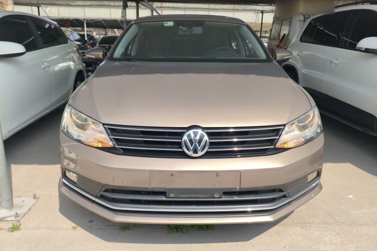 Used Volkswagen Sagitar 2017 230TSI Automatic Comfort Version Front