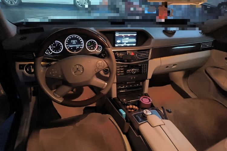 Used Mercedes-Benz E-Class 2013 E 260 L CGI Elegant Model
