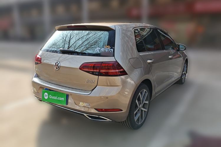 Used Volkswagen Golf 2018 230TSI Automatic Luxury Version Rear Right 45 Deg