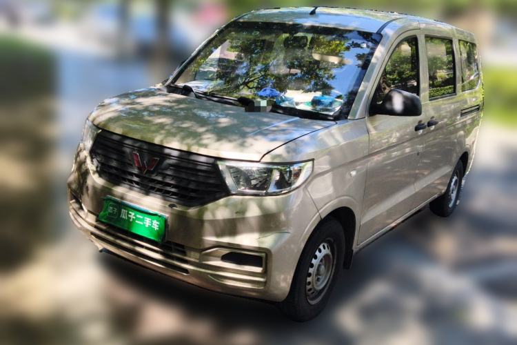 Used Wuling Hongguang V 2019 1.5L Jingqu Version China VI LAR