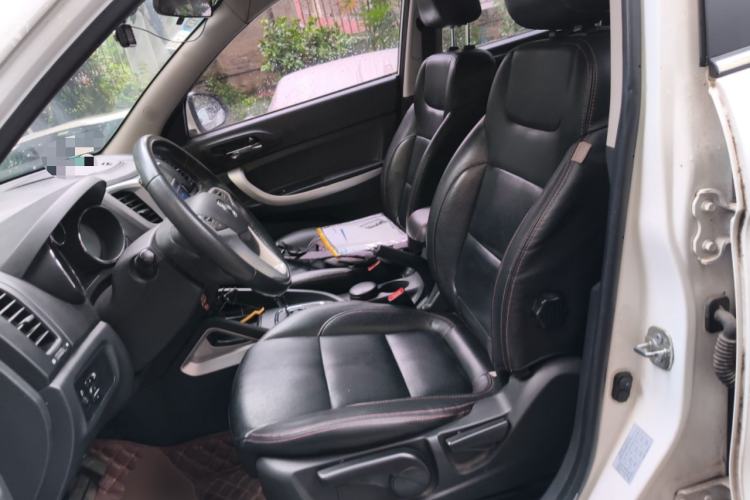 Used CHANGAN CS35 2015 1.6L Automatic Luxury Model China IV Standard Left Front Seat