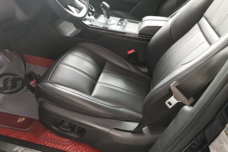 Used Land Rover Range Evoque 2020 249 PS R-DYNAMIC SE Sport Technology Edition Left Front Seat