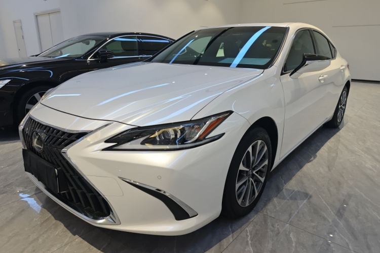 Used Lexus ES 2023 200 Excellence Edition