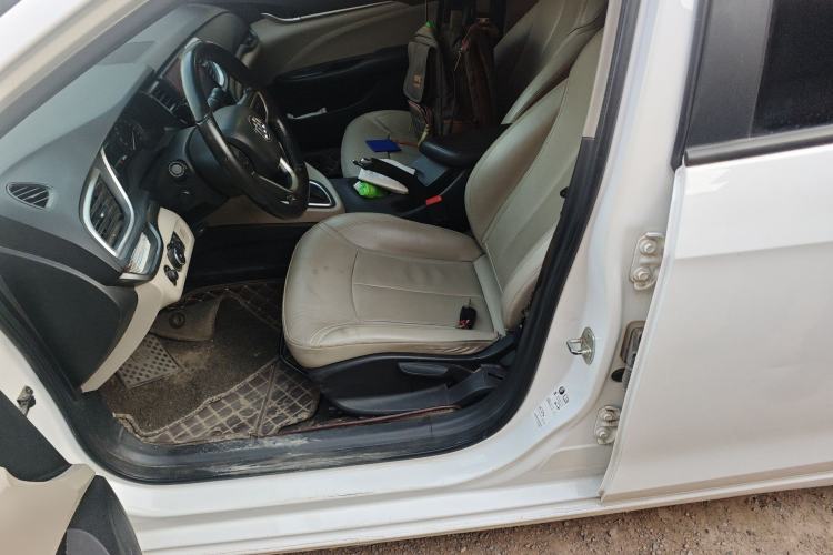 Used Buick GT 2018 15T Dual-Clutch Elite Model China V Standard
