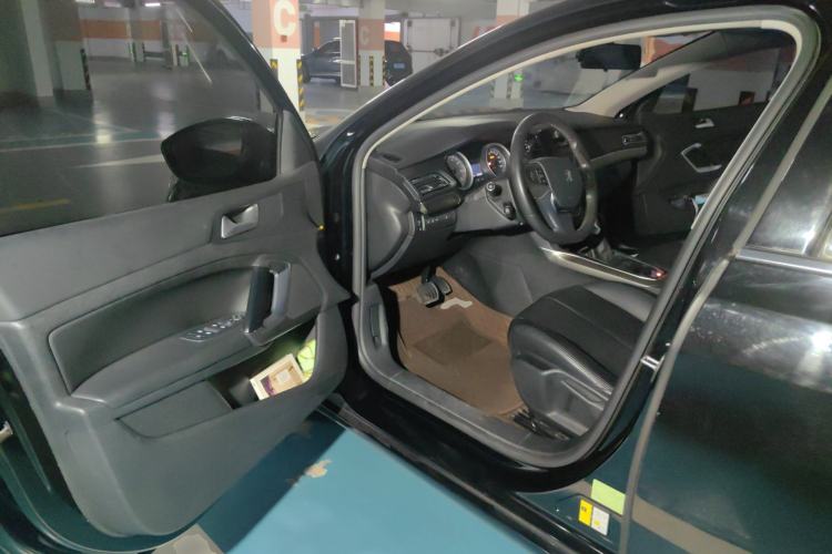 Used Peugeot 408 2015 1.2T Automatic Luxury Edition Driver Seat