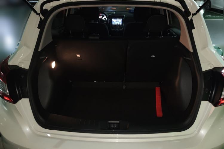 Used Nissan Tiida 2016 1.6L CVT Cool Dynamic Edition