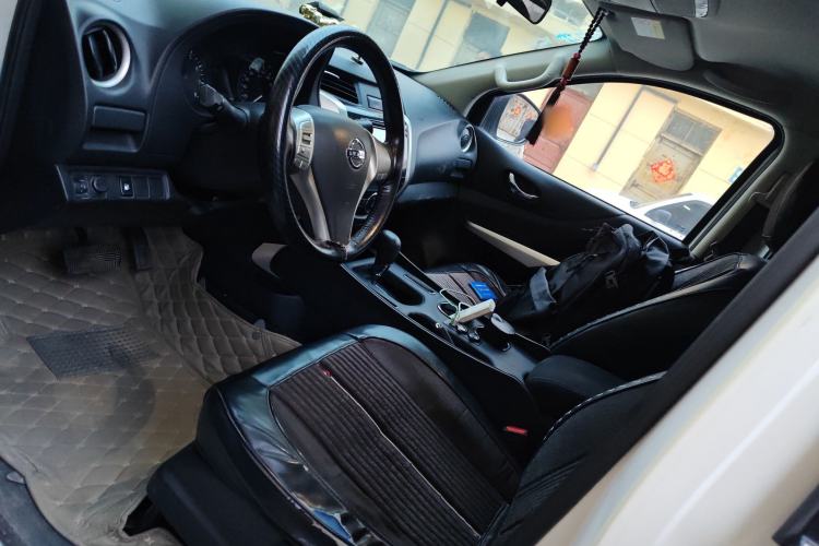 Used Nissan Navara 2017 2.5L Automatic 2WD Luxury Edition QR25