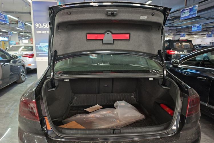 Used Volkswagen Magotan 2018 Facelift 380TSI DSG Luxury Version
