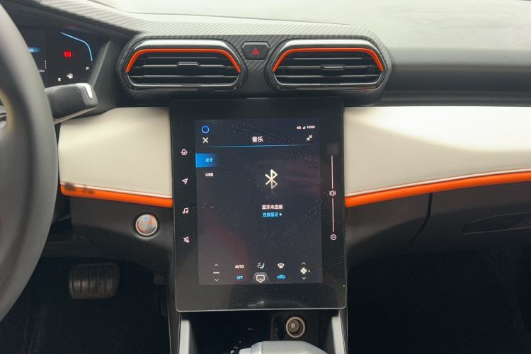 Used Dongfeng Aeolus Yixuan 2023 Mach Edition 1.5L Automatic Chasing Wind Version Audio And AC Panel