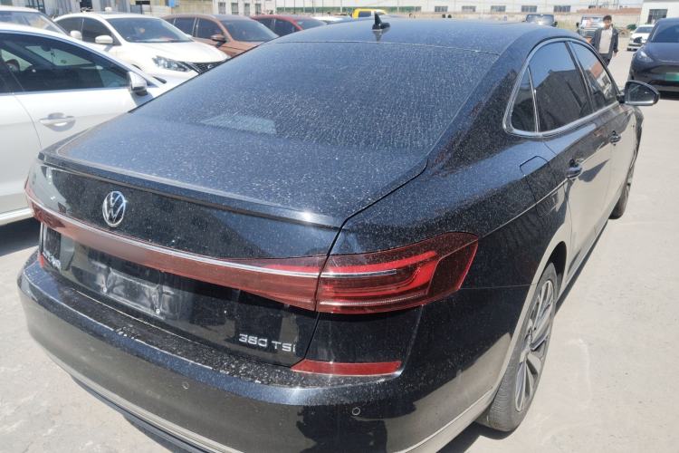 Used Volkswagen Passat 2024 380TSI Dragon Glory Edition
