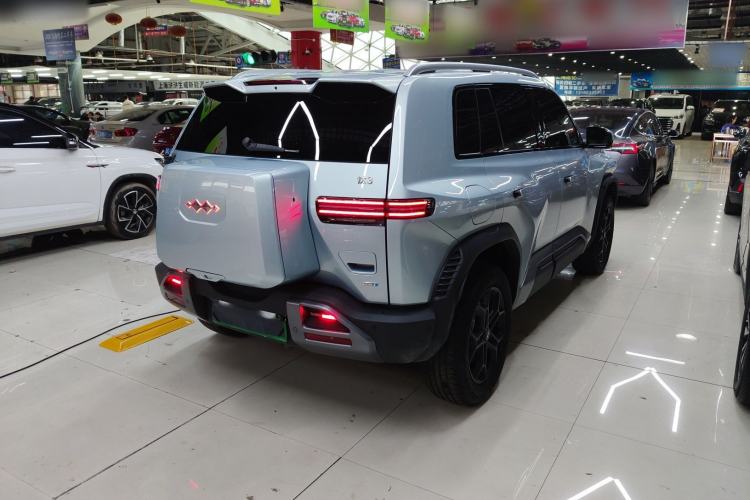 Used Formula Leopard Titanium 3 2025 501 km Range Rear-Wheel Drive Intelligent Driving Pro Version Rear Right 45 Deg