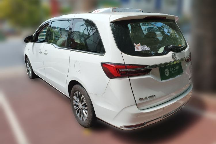 Used Buick GL8 2022 Land Cruiser Executive Class 652T Comfort Model
