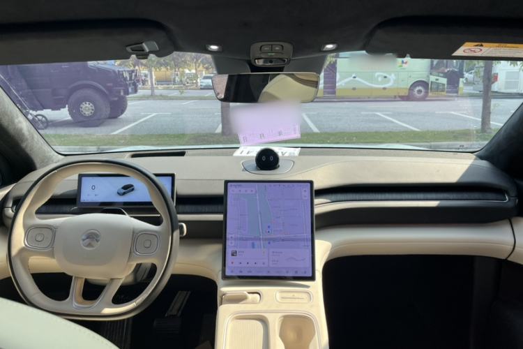 Used Nio ES6 2024 75 kWh
