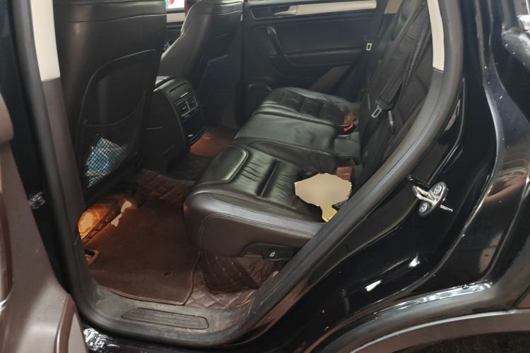 Used Volkswagen Touareg 2016 3.0 TSI Ignis Edition Left Rear Seat