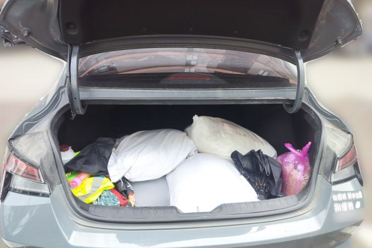 Used Hyundai Elantra 2021 1.5L CVT LUX Prestige Edition Trunk