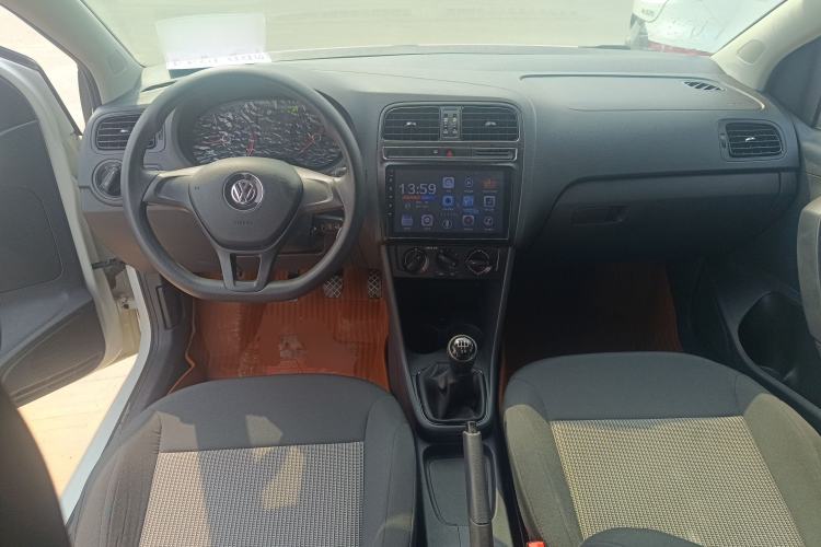 Used Volkswagen Polo 2016 1.4L Manual Fashion Model