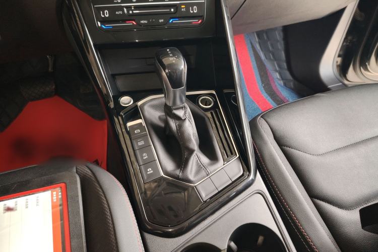 Used Volkswagen Tayron 2021 330TSI Two-Wheel Drive Luxury Smart Connectivity Version