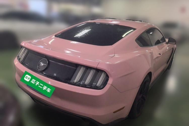 Used Ford Mustang 
