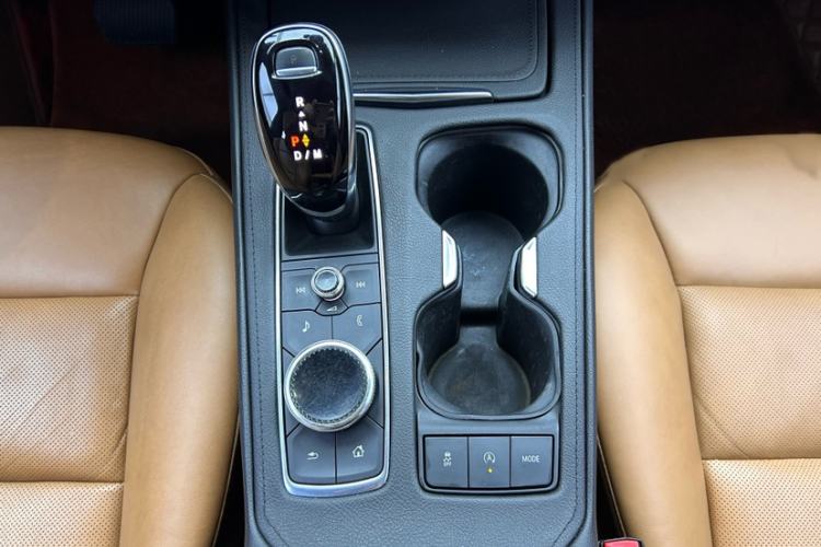 Used Cadillac XT4 2021 28T Four-Wheel Drive Platinum Edition
