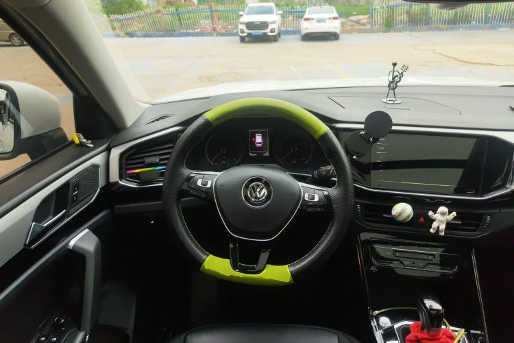 Used Volkswagen Tayron 2020 330TSI Two-Wheel Drive Luxury Smart Connectivity Version Steering Wheel
