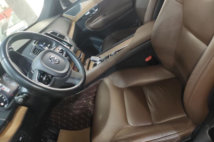 Used Volvo XC90 2021 B5 SmartDrive Luxury Edition 5-seater
