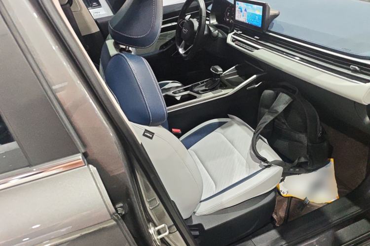 Used Geely Auto Emgrand 2022 4th Generation 1.5L CVT Flagship Model
