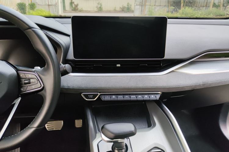 Used Geely Auto Preface 2023 2.0TD "Only This Verdant Green" Edition Audio And AC Panel