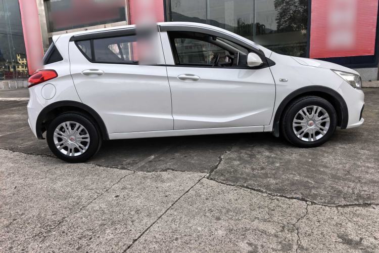 Used Baojun 310 2016 1.2L manual Comfort trim level