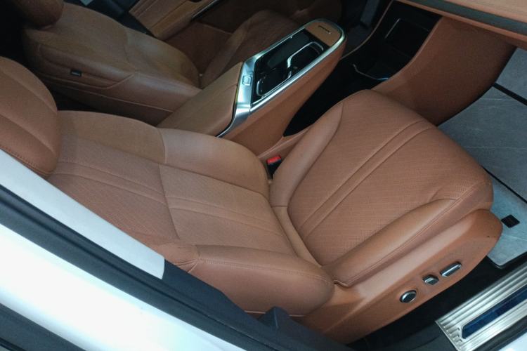 Used SAIC MAXUS Dajia 9 2024 Super Hybrid Long-Range Prairie Edition 7-Seater
