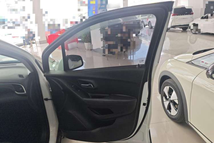 Used Chevrolet Trax 2018 330T Automatic Two-Wheel Drive Elite Model