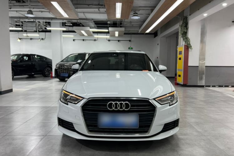 Used Audi A3 2018 30th Anniversary Edition Sportback 35 TFSI Ambition Model
