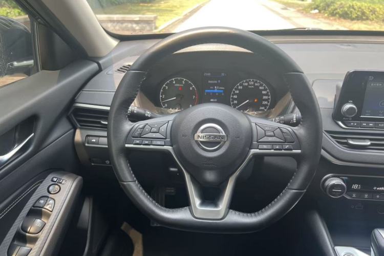 Used Nissan Teana 2019 2.0L XL Comfort Edition Interior 2
