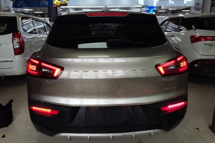 Used BORGWARD BX5 2017 20TGDI Automatic Two-Wheel Drive Pioneer Edition