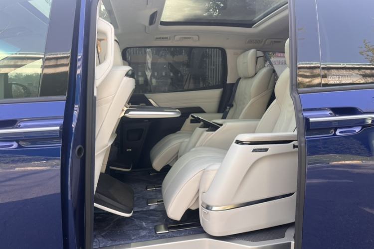 Used Buick Century 2023 2.0T Six-Seater Yinshi Edition
