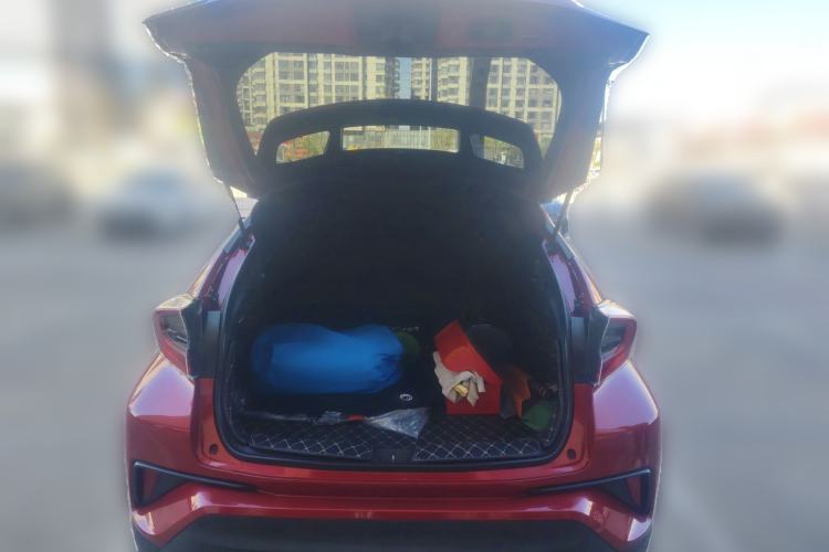 Used Toyota C-HR 2018 2.0L Luxury Edition China V Standard Trunk