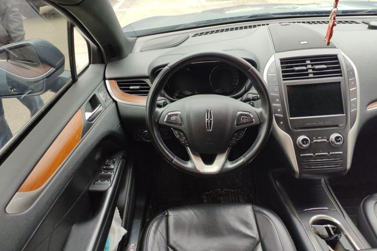 Used Lincoln MKC 2018 2.0T Two-Wheel Drive Luxury Edition