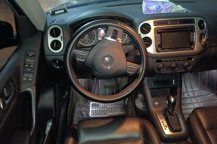 Used Volkswagen Tiguan L 2015 2.0 TSI Automatic All-Wheel Drive Luxury Edition